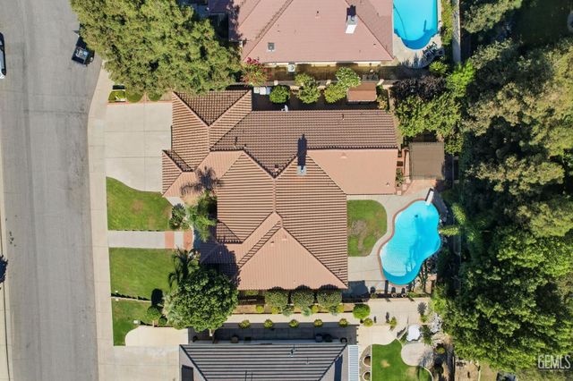 7408 Morningstar Avenue, Bakersfield, CA 93306