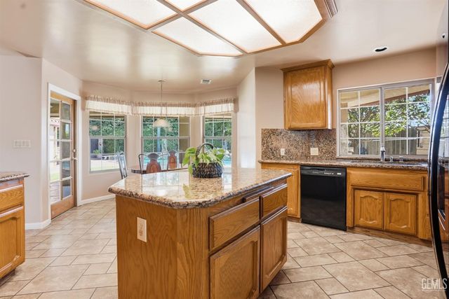 7408 Morningstar Avenue, Bakersfield, CA 93306