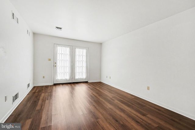 1936 DAYBREAK CIR, Harrisburg, PA 17110