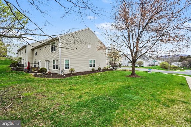 1936 DAYBREAK CIR, Harrisburg, PA 17110