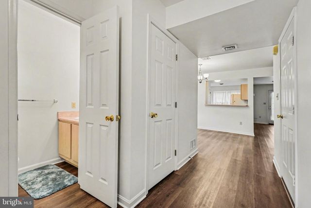 1936 DAYBREAK CIR, Harrisburg, PA 17110