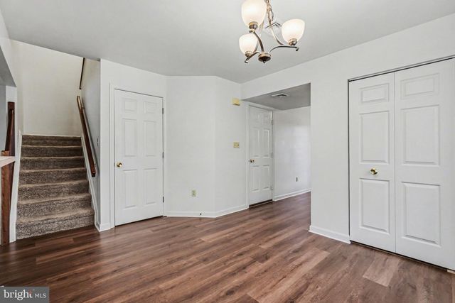 1936 DAYBREAK CIR, Harrisburg, PA 17110