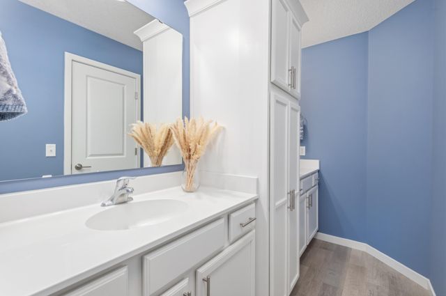 2625 Medicine Ridge Road, Plymouth, MN 55441