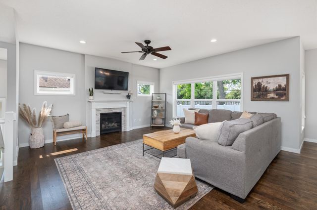 2625 Medicine Ridge Road, Plymouth, MN 55441