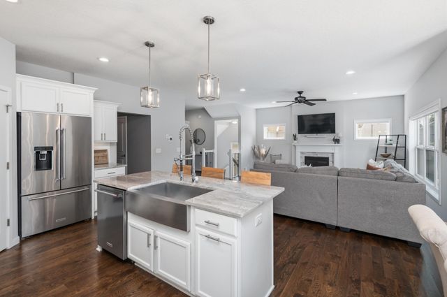 2625 Medicine Ridge Road, Plymouth, MN 55441