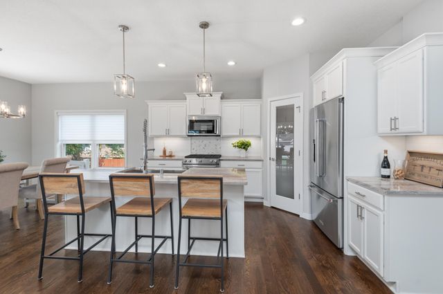 2625 Medicine Ridge Road, Plymouth, MN 55441