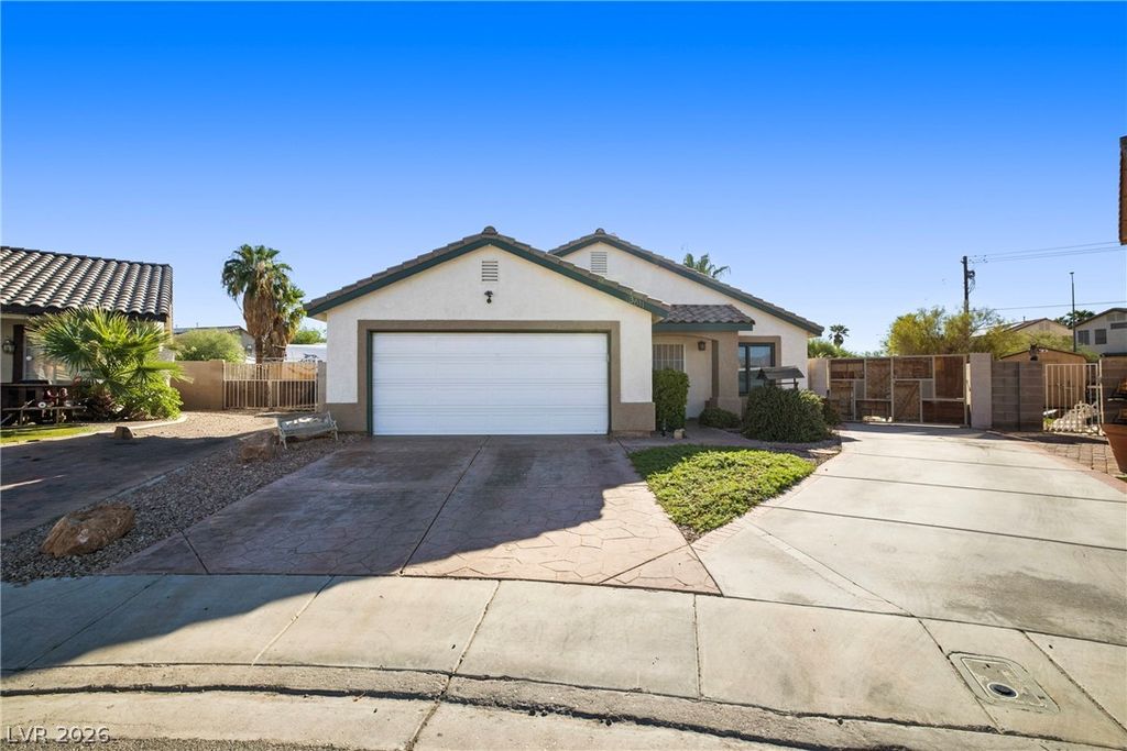 3611 Russian Olive Street, North Las Vegas, NV 89032 — exterior