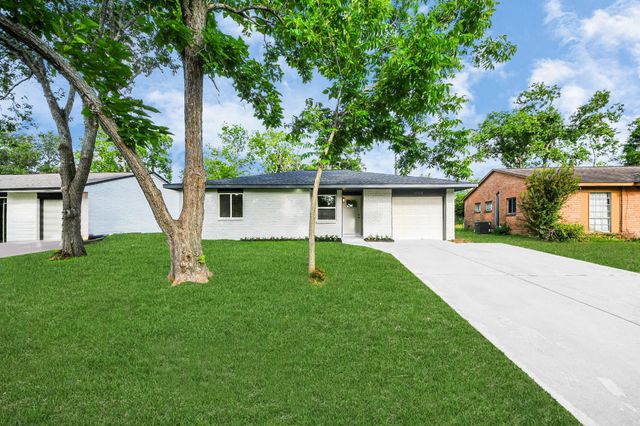 15318 Corsair Road, Houston, TX 77053