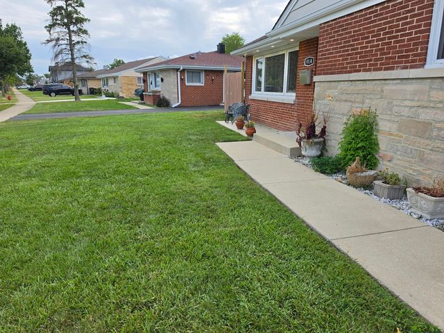 9104 Oleander Avenue, Morton Grove, IL 60053