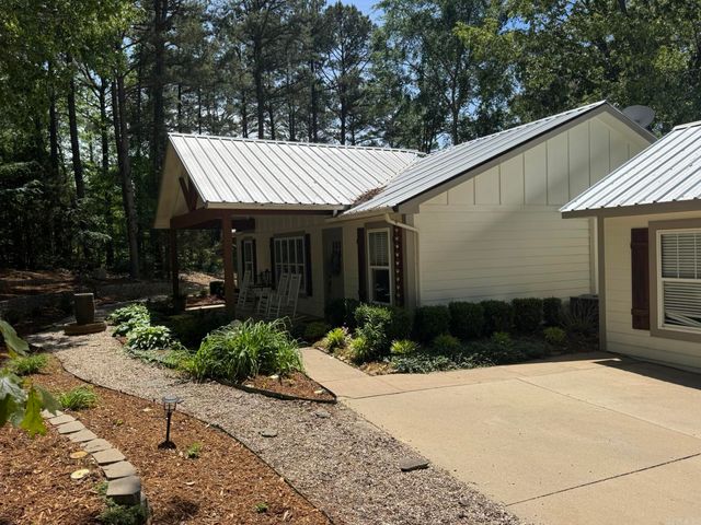 150 Old Schoolhouse Road, Beebe, AR 72012