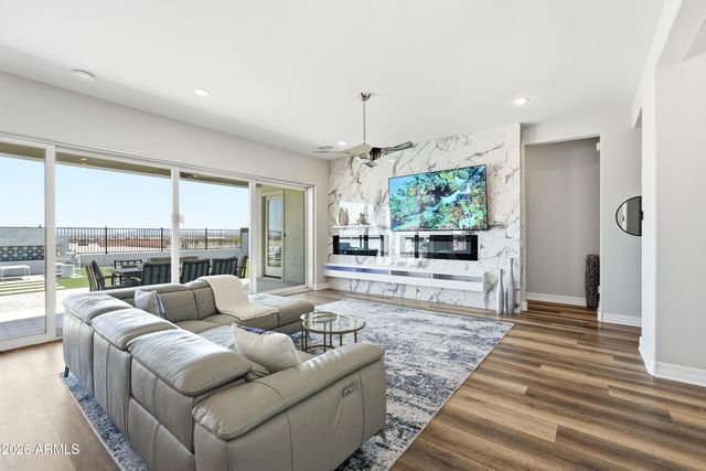 18589 W Thunderhill Place, Goodyear, AZ 85338