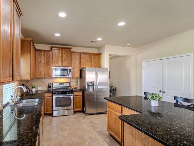 8119 Sweetstone Grove Court, Cypress, TX 77433