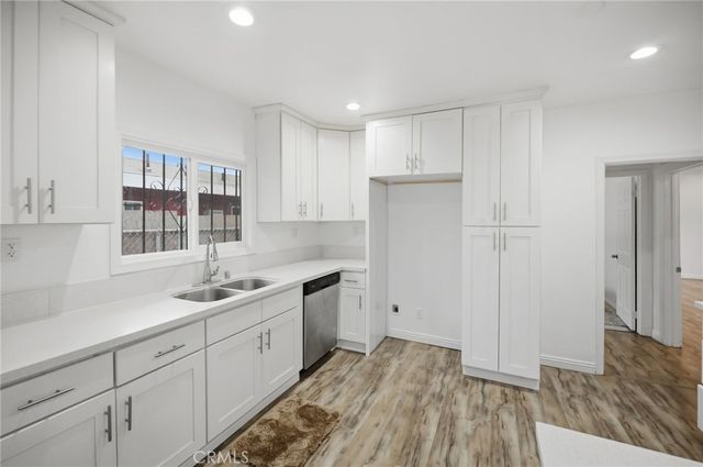 1345 W 51st Place, Los Angeles, CA 90037