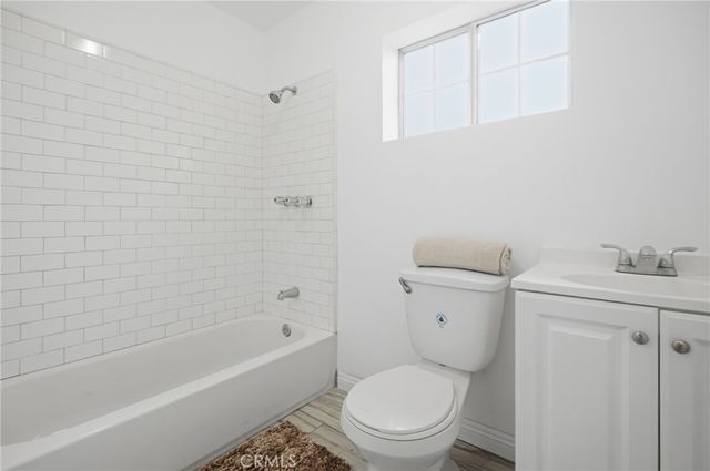 1345 W 51st Place, Los Angeles, CA 90037