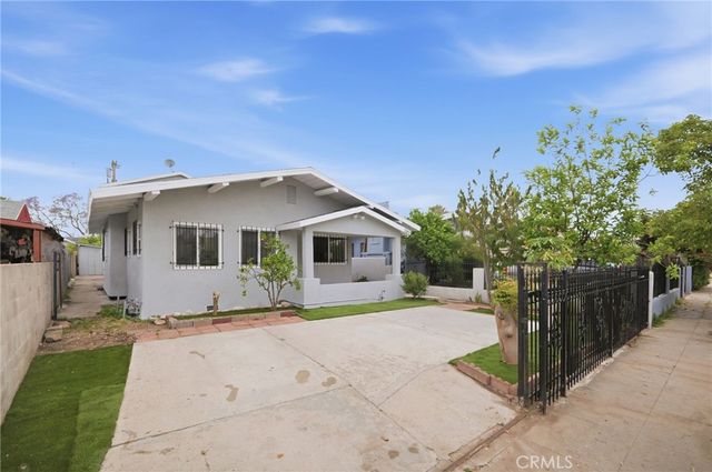 1345 W 51st Place, Los Angeles, CA 90037