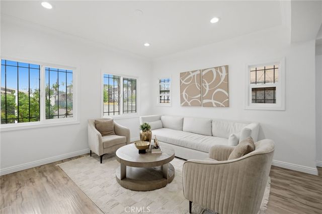 1345 W 51st Place, Los Angeles, CA 90037