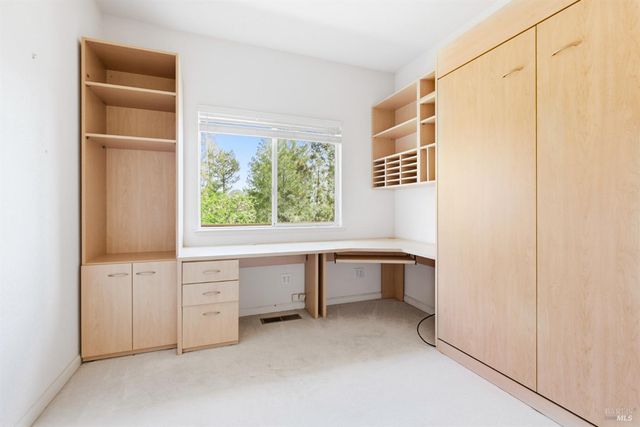 1034 Oak Mesa Dr, Santa Rosa, CA 95409