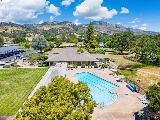 1034 Oak Mesa Dr, Santa Rosa, CA 95409