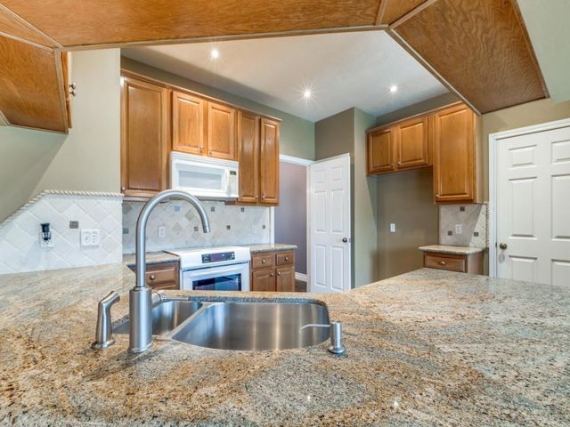 1319 Park Wind Drive, Katy, TX 77450