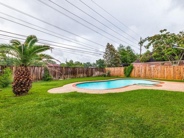 1319 Park Wind Drive, Katy, TX 77450