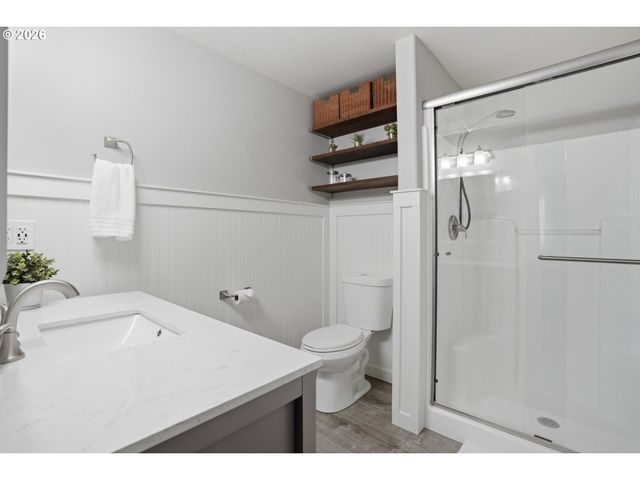 8200 Ne 153RD Ct, Vancouver, WA 98682