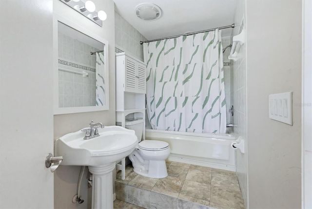 5544 DINAH LANE, Sarasota, FL 34231