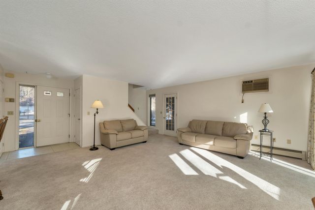 2 Tanager Court, Merrimack, NH 03054