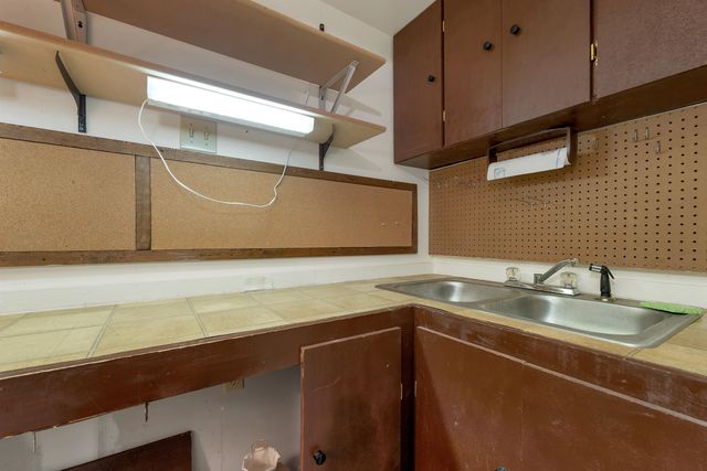 2 Tanager Court, Merrimack, NH 03054