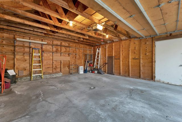 2 Tanager Court, Merrimack, NH 03054