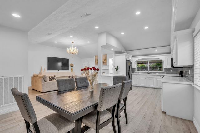 4418 Crofter Glen Drive, Friendswood, TX 77546