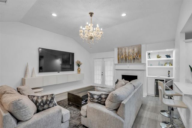 4418 Crofter Glen Drive, Friendswood, TX 77546