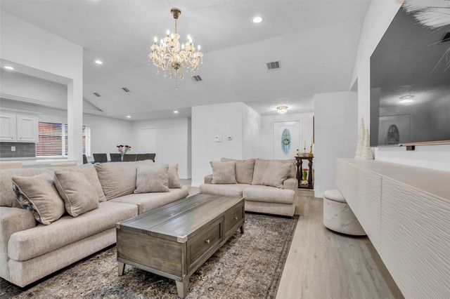 4418 Crofter Glen Drive, Friendswood, TX 77546