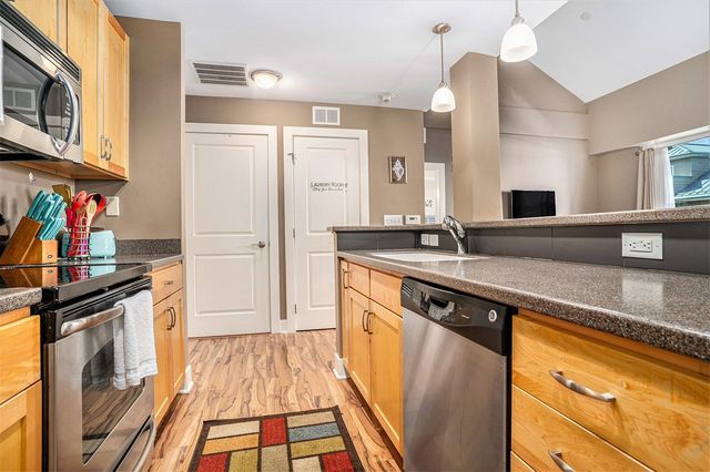 530 Miller Drive 308, Grand Haven, MI 49417