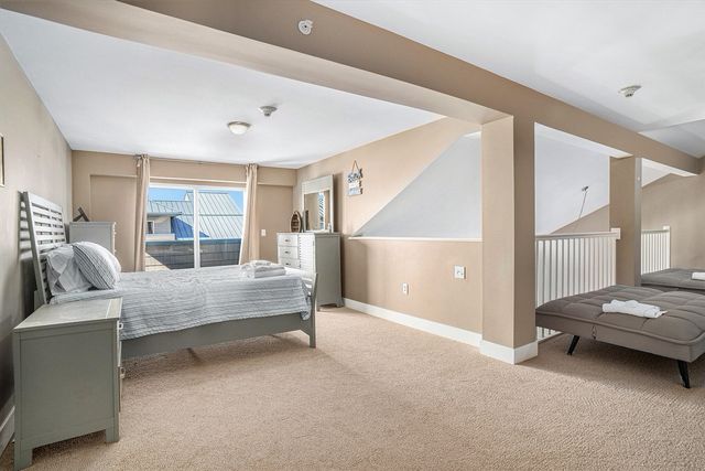 530 Miller Drive 308, Grand Haven, MI 49417