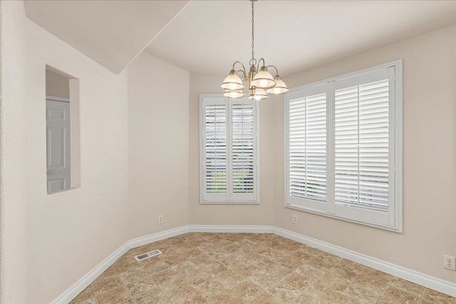 1041 W Sunny Creek Cir, Spokane, WA 99224