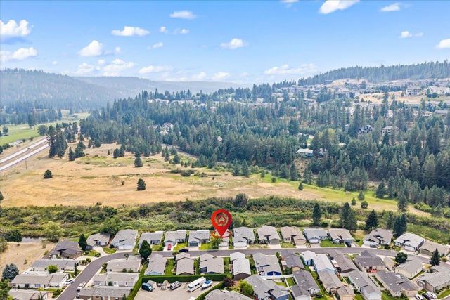 1041 W Sunny Creek Cir, Spokane, WA 99224