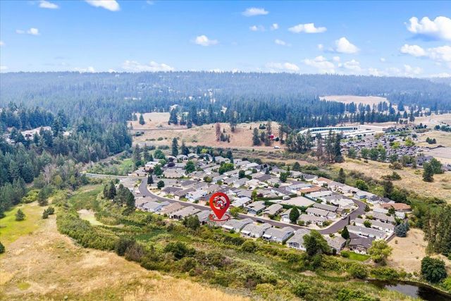 1041 W Sunny Creek Cir, Spokane, WA 99224