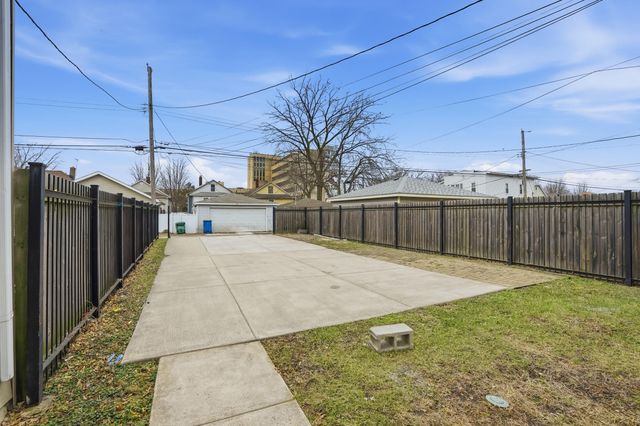 2406 Birch Avenue, Whiting, IN 46394