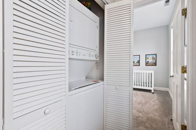 3142 W George Street C3, Chicago, IL 60618