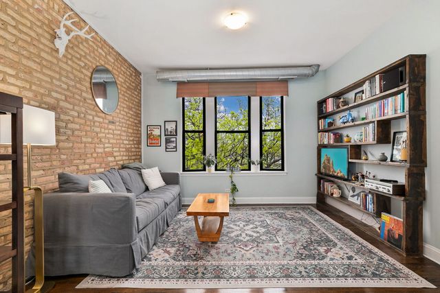 3142 W George Street C3, Chicago, IL 60618