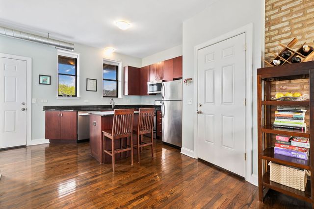 3142 W George Street C3, Chicago, IL 60618