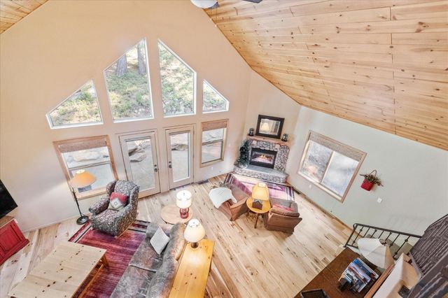 1385 Topanga Ln, Arnold, CA 95223