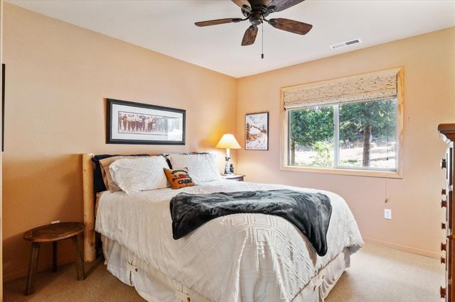 1385 Topanga Ln, Arnold, CA 95223