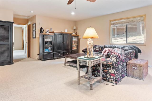 1385 Topanga Ln, Arnold, CA 95223