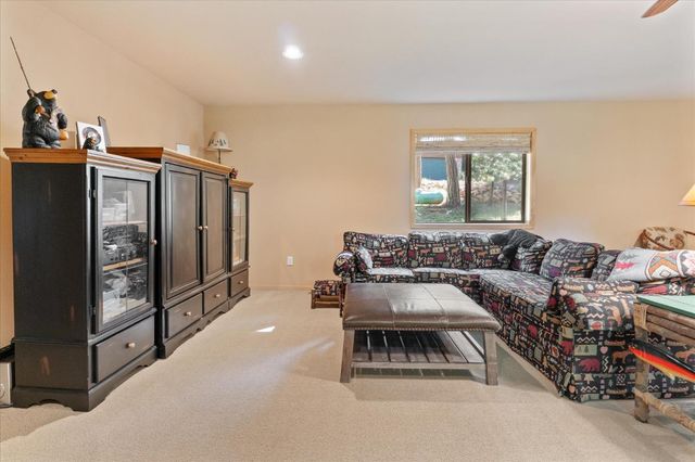 1385 Topanga Ln, Arnold, CA 95223