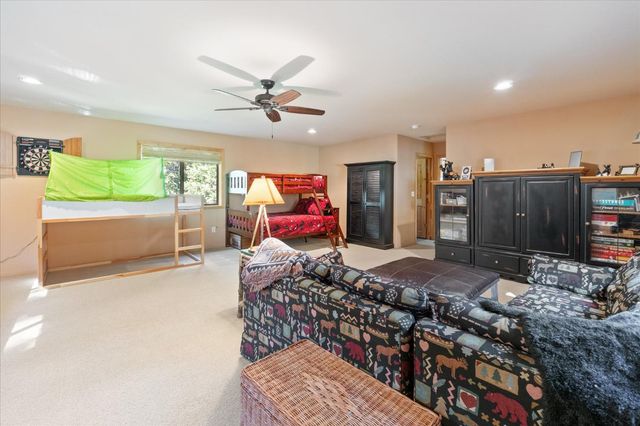 1385 Topanga Ln, Arnold, CA 95223