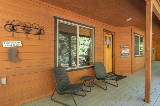 1385 Topanga Ln, Arnold, CA 95223