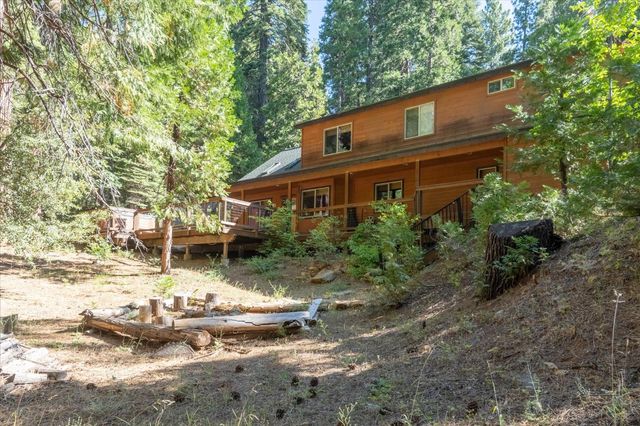 1385 Topanga Ln, Arnold, CA 95223