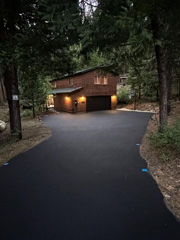 1385 Topanga Ln, Arnold, CA 95223