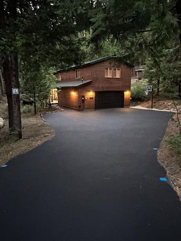 1385 Topanga Ln, Arnold, CA 95223